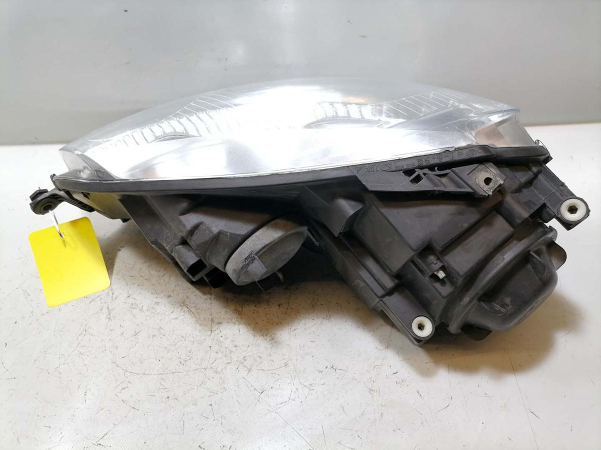 VW Golf 5 V original Scheinwerfer rechts Halogen BJ04